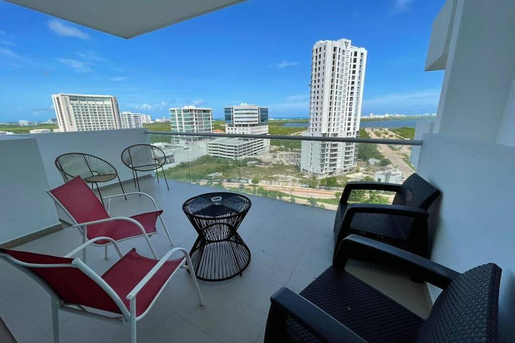Malecon Americas By Andiani Travel Cancun Luaran gambar