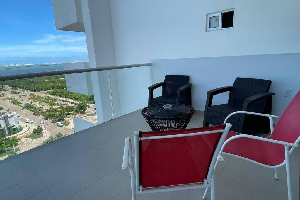 Malecon Americas By Andiani Travel Cancun Luaran gambar